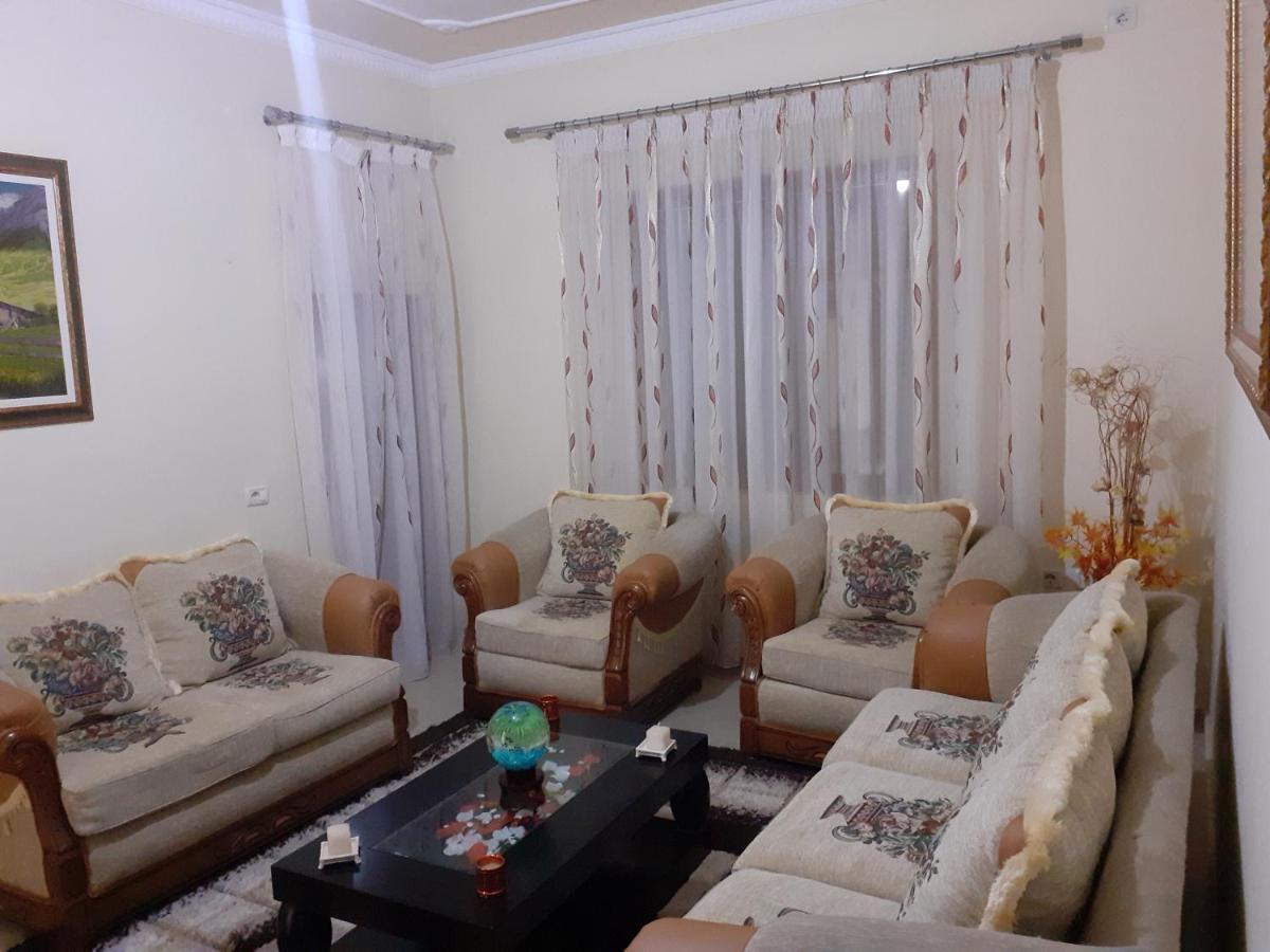 Kanushi House Gjirokastra Kültér fotó